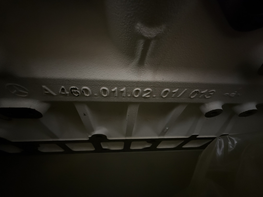 Блок цилиндров на КамАЗ 5490, Mercedes-Benz Axor двигатель OM457LA / Mercedes-Benz A4600101508